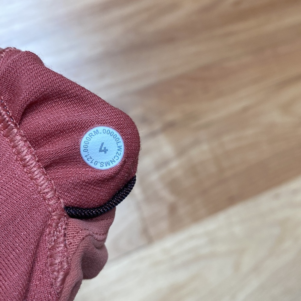 NWT Lululemon Forward Fold Bra - Picture 6 of 7